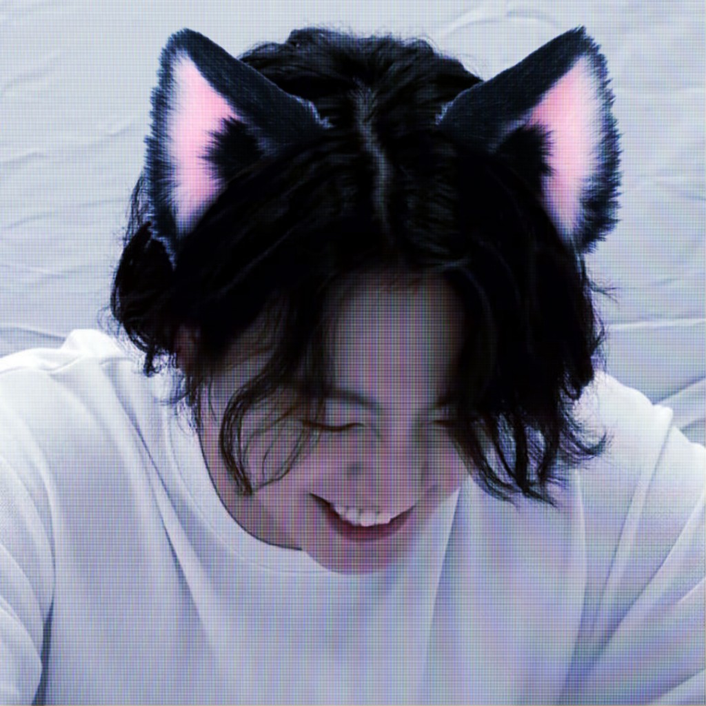 
𝒥 𝓊 𝓃 ℊ 𝓀 ℴ ℴ 𝓀 𝒾 ℯ  ➪  𝒸 𝒶 𝓉 𝒷 ℴ 𝓎 

#jk #jungkook #jungkookie #jeonjungkook #jungkookbts #bts #btsarmy #bangtanboys #btsedit #editedbyme #webcore #aesthetic #catear #blur 