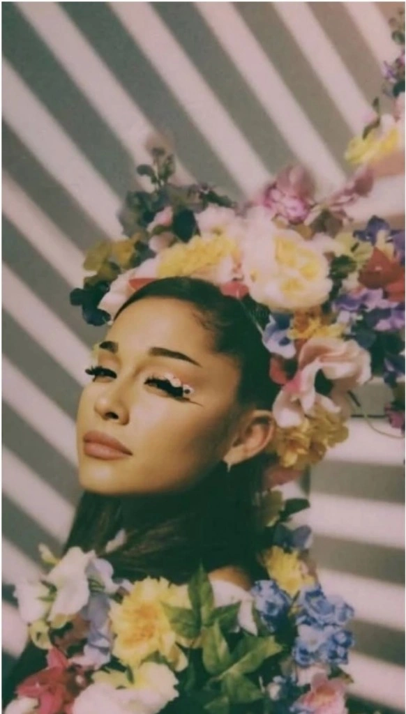 Hi!!
Hope y'all are doing well!!
Did you like my new creation??
Let me know in the comments and rate it from 1-4 :)
Sorry for being inactive..
I'm just so busy with homework and other stuff.

TIME:10:41
DATE:18/11/21
STYLE: Halloween, aesthetic
PERSON: Ariana Grande

🌺🌺 CREDITS:🌺🌺
(No creds bc I didn't use any stickers)

👑NEW CHALLENGE👑
Can we reach 200 followers??

✨NEW TAG LIST:✨
@fqiryxari 
@selenator_livie11 
@mymoonlight_butera 
(One of my favorite fan pages)
@arixcoco 
@arigxedits 
@appolinerm 
@arimyprincess 
@bubblygrvnde 
@selenator_livie11 
@ariisaqueen33 
@mikuine
@yaren6666
@verascottage
@_harleyquinn_hq_ 
@editgrandee 
@editz_ofthingz 
@arianastasiagrande 
@arianagravde
@god_isagrande
@-rembeauty-  
@millsgrande
@arianagrandeeeefan
 
COMMENT 🧸 IF YOU WANT TO JOIN MY TAGLIST
COMMENT 💅 IF YOU WANT TO LEAVE THE TAGLIST
 
#ari #arianagrande #ariana#arianagrandebutera #arianator #arianagrandeedit #arianators4life #arianagrandesongs #aesthetic  #pics #picsart #picture #nice #loveyouari  #cute #aesthetic 
#fotoedit #follower #replayonmyimage #replay 